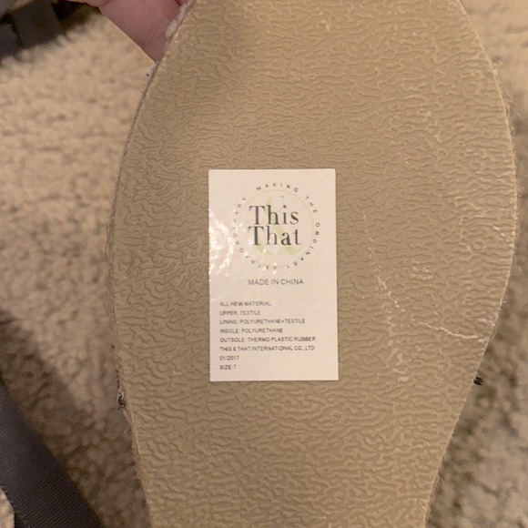 “This That” Sandals - Picture 4 of 5